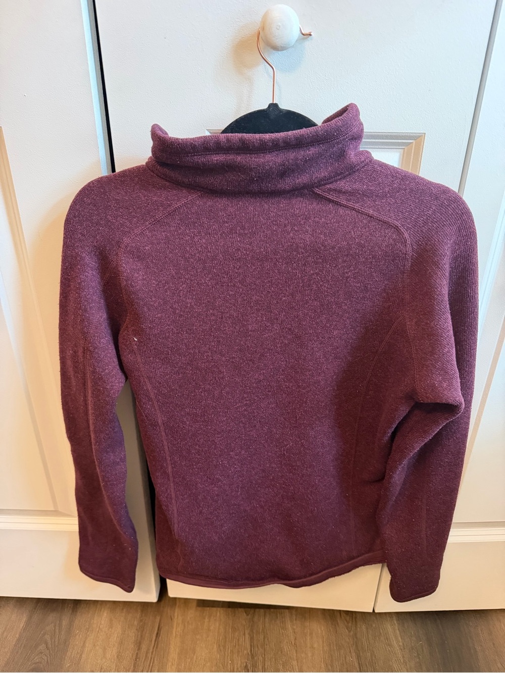 Patagonia Women’s Half-Zip Pullover - Picture 3 of 3